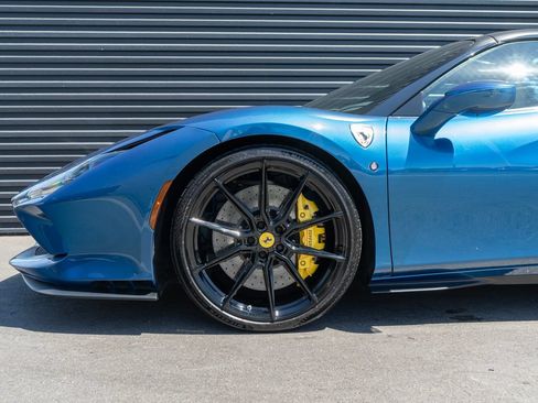 Used 2023 Ferrari F8 Tributo RWD image 12