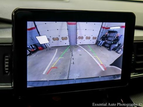 Used 2024 Ford Explorer ST-Line w/ Class IV Trailer Tow Package AWD/4WD image 17