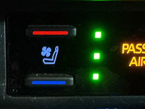 Certified 2019 Toyota RAV4 Limited image 11