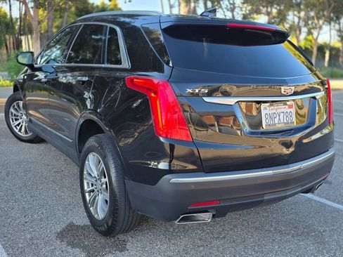 Used 2018 Cadillac XT5 Luxury w/ Driver Awareness Package FWD image 30
