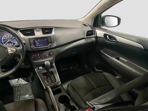 Used 2018 Nissan Sentra S image 21