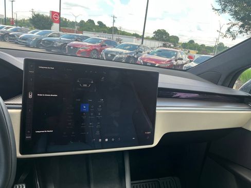 Used 2022 Tesla Model X Plaid AWD/4WD image 19