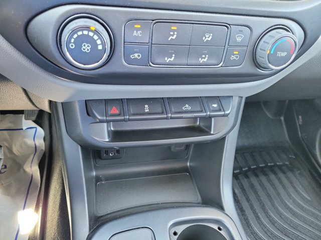 Used 2022 Chevrolet Colorado W/T w/ WT Convenience Package AWD/4WD image 18