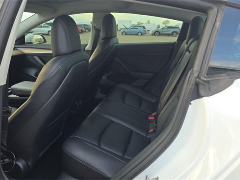 Used 2022 Tesla Model 3 Long Range AWD/4WD image 13
