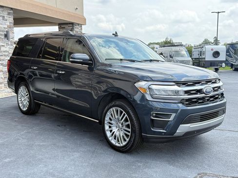Used 2024 Ford Expedition Max Limited AWD/4WD image 5