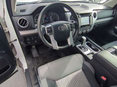 Used 2016 Toyota Tundra SR5 image 16
