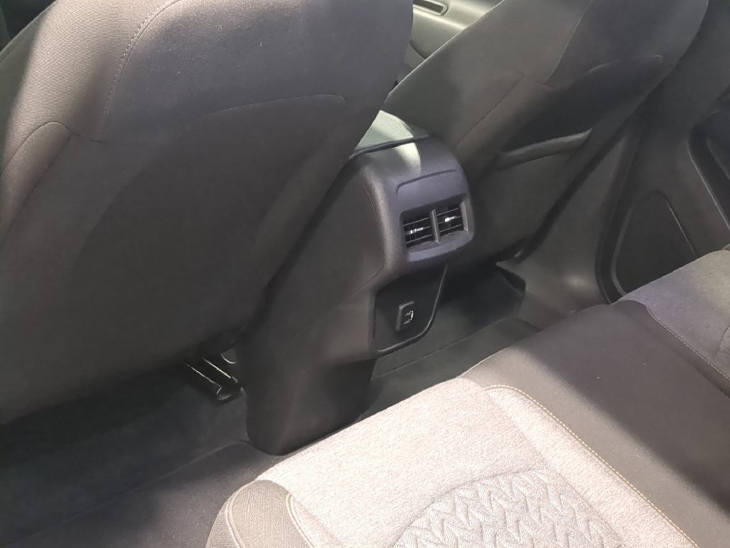 Used 2024 Chevrolet Equinox LT FWD image 22