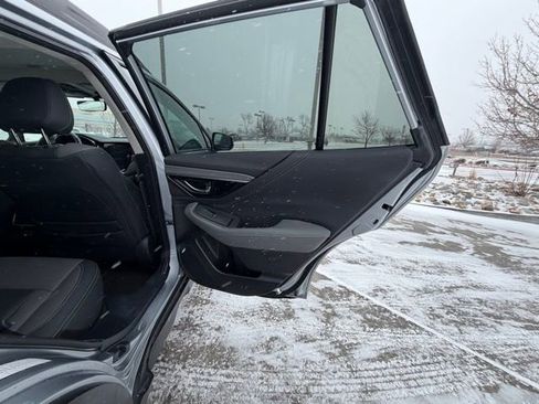 Used 2025 Subaru Outback Onyx Edition image 26