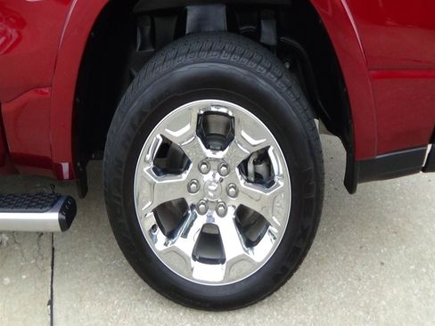 Certified 2025 RAM 1500 Big Horn AWD/4WD image 9