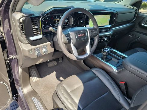 Used 2023 GMC Sierra 1500 SLT w/ SLT Premium Package AWD/4WD image 20