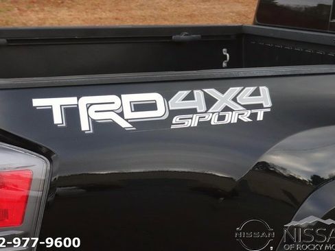 Used 2020 Toyota Tacoma TRD Sport image 9