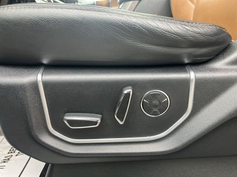 Used 2016 Ford F150 Limited w/ Trailer Tow Package image 20