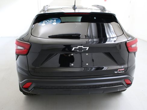 Certified 2024 Chevrolet Trax RS w/ Sunroof Package FWD image 8
