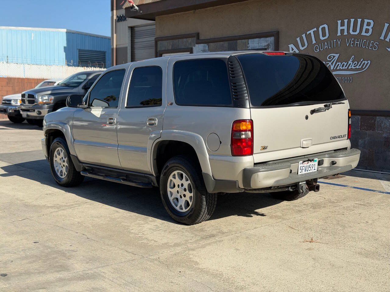 Used 2004 Chevrolet Tahoe Z71 w/ Z71 Preferred Equipment Group AWD/4WD image 7