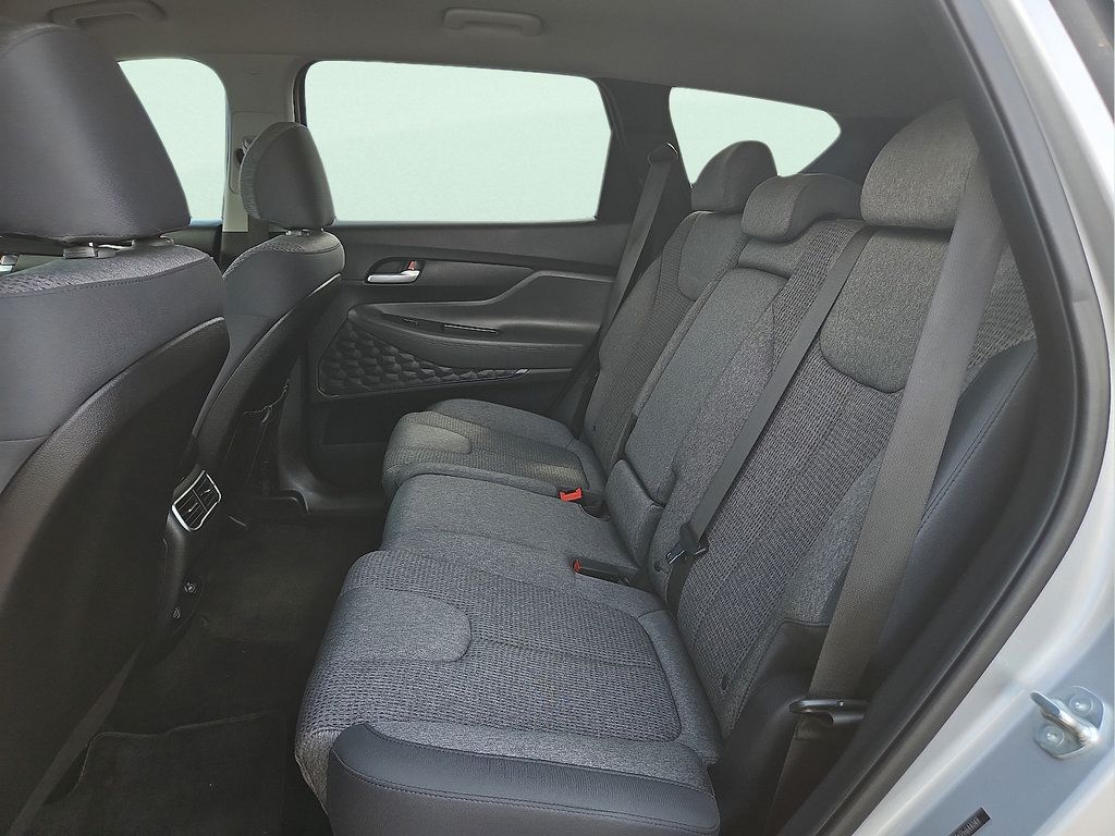 Used 2023 Hyundai Santa Fe SEL FWD image 10