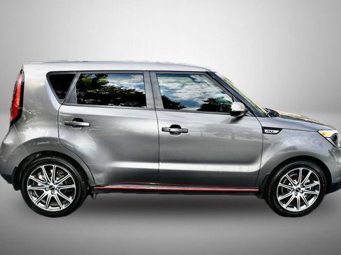 Used 2018 Kia Soul ! image 8