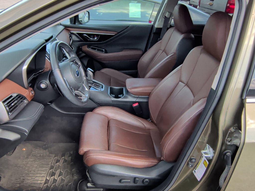Used 2022 Subaru Outback Touring AWD/4WD image 11