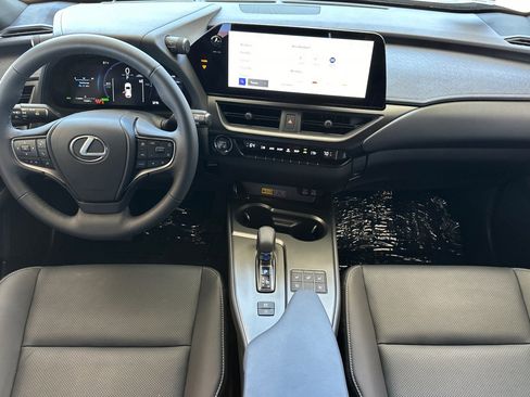 Used 2025 Lexus UX 300h FWD w/ Cold Area Package image 13