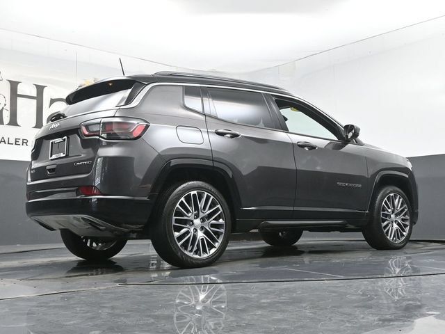 Used 2023 Jeep Compass Limited w/ Elite Group AWD/4WD image 34