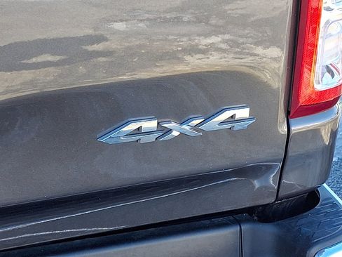 Used 2022 RAM 1500 Big Horn AWD/4WD image 16