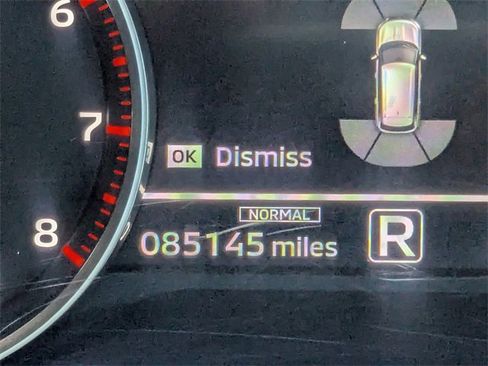 Used 2022 Mitsubishi Outlander SE image 29