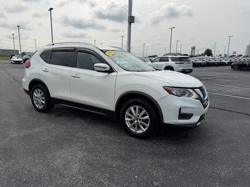 Used 2020 Nissan Rogue S w/ Special Edition Package FWD image 2