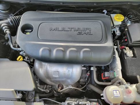 Certified 2023 Jeep Cherokee Altitude Lux AWD/4WD image 40