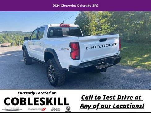 Used 2024 Chevrolet Colorado ZR2 w/ ZR2 Convenience Package III image 8