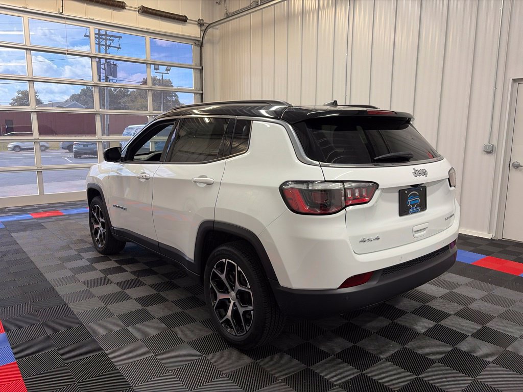 Used 2024 Jeep Compass Limited AWD/4WD image 6
