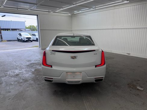 Used 2019 Cadillac XTS FWD image 6