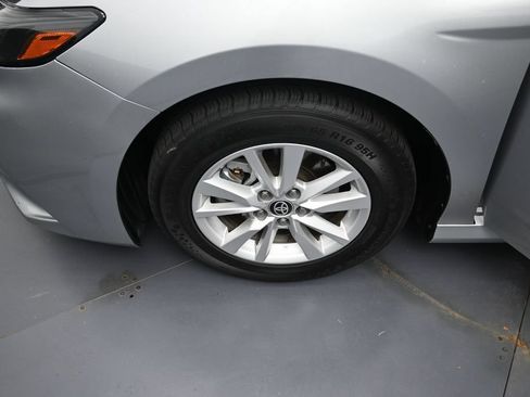 Used 2025 Toyota Camry LE FWD image 35