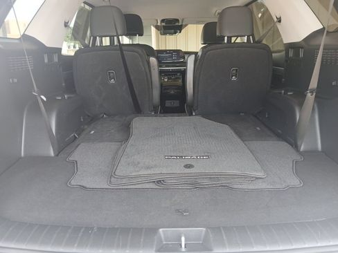 Used 2024 Hyundai Palisade SEL FWD image 16
