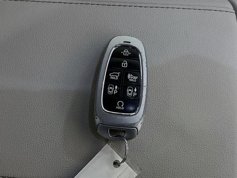 Used 2022 Hyundai Tucson Limited image 33