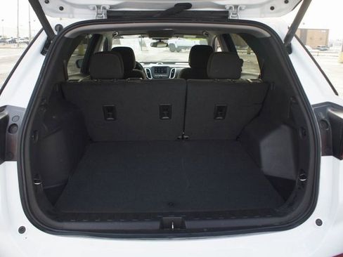 Used 2024 Chevrolet Equinox LT image 16