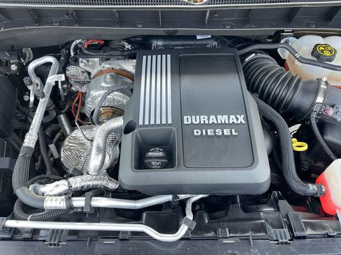 Used 2023 Chevrolet Silverado 1500 RST w/ Protection Package image 34