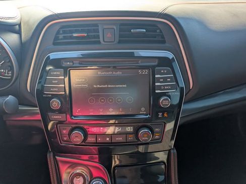 Used 2019 Nissan Maxima Platinum image 12