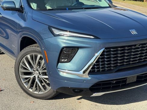 New 2026 Buick Enclave Avenir image 6