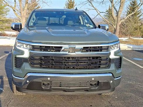 Certified 2025 Chevrolet Silverado 1500 LT image 3
