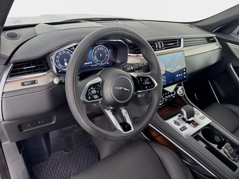 New 2026 Jaguar F-PACE R-Dynamic S AWD/4WD image 9
