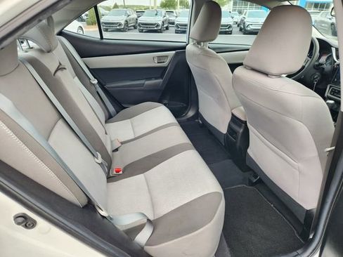 Used 2018 Toyota Corolla LE image 18