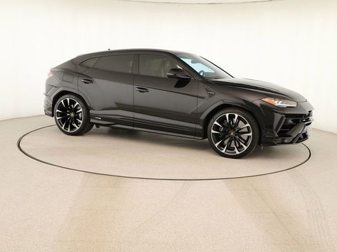 Used 2024 Lamborghini Urus S image 9