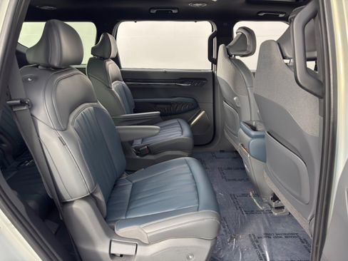 Used 2024 Kia EV9 GT-Line image 46