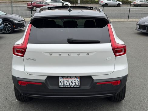 Used 2023 Volvo XC40 Recharge Plus AWD/4WD image 6