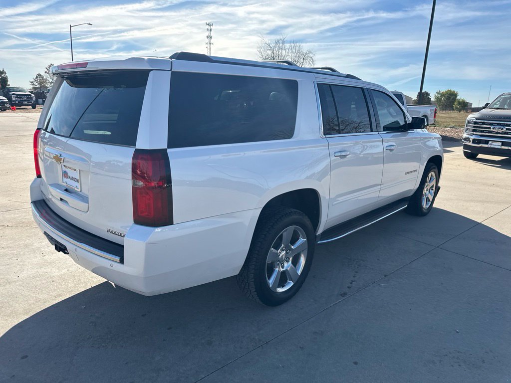 Used 2019 Chevrolet Suburban Premier AWD/4WD image 44