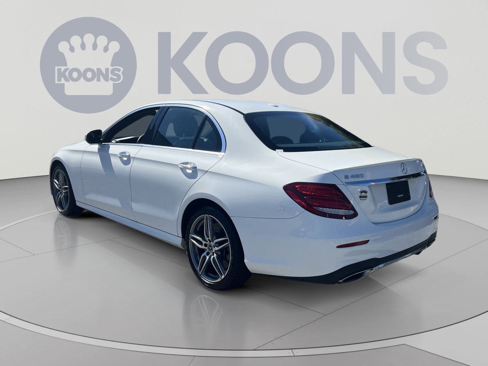 Used 2019 Mercedes-Benz E 450 4MATIC Sedan image 4