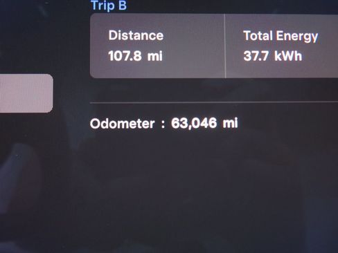 Used 2023 Tesla Model X image 18