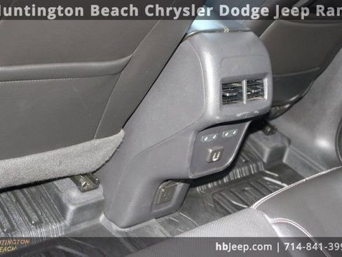 Used 2020 GMC Terrain Denali w/ Denali Premium Package image 32