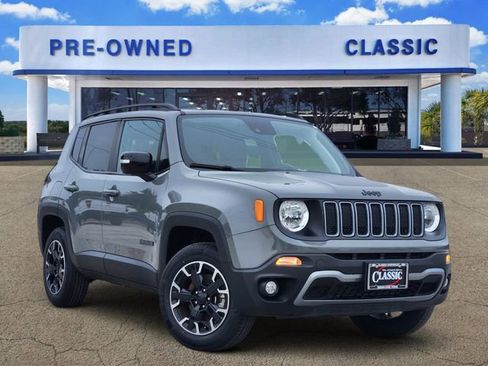 Used 2023 Jeep Renegade Latitude AWD/4WD image 1