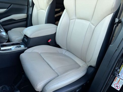 Used 2019 Subaru Ascent Limited w/ Popular Package #3 image 17