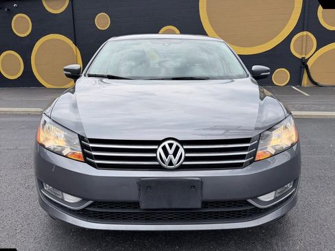 Used 2015 Volkswagen Passat 1.8T Limited Edition image 3